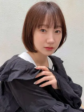 ミディアム 米澤 由衣のヘアスタイル