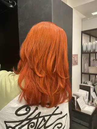 ミディアム カラー 藤原 凜香のヘアスタイル