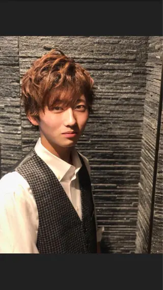 ショート カラー メンズ 岡本 耕太郎のヘアスタイル