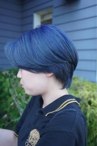 カラー momb所属・杉浦 姫菜のヘアスタイル