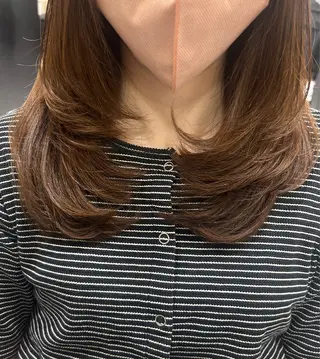 セミロング 🍊小川実里🍊 /カラーレイヤーのヘアスタイル