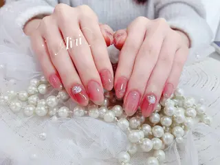 ネイル ネイルサロンAiri 長さ出し·シンプルのネイルデザイン