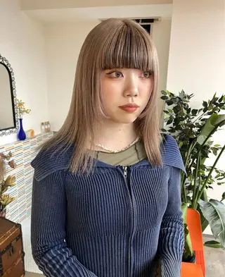 ミディアム カラー ヘアアレンジ 縮毛矯正ブリーチ/ ベージュmamiのヘアスタイル