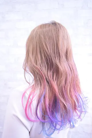 カラー ハイトーンカラー RYUのヘアスタイル