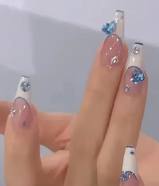 ネイル THE ONE栄店所属・Theone栄店 川原のネイルデザイン