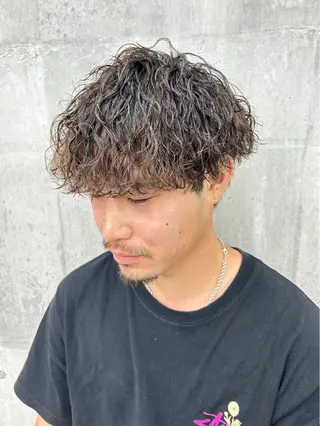 ショート パーマ 長谷川 啓吾のヘアスタイル