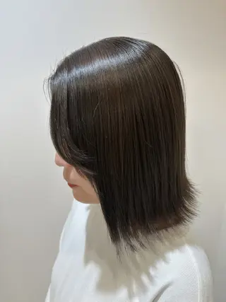 ミディアム カラー 韓国レイヤーカット/ くすみカラー/モモのヘアスタイル