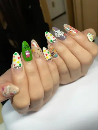 ネイル 木槿所属・吉冨 光恵のネイルデザイン