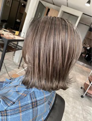 ミディアム カラー La fith hair lov.駅家店【ラフィス ヘアー ロブ】所属・Lafithhair lov. 福山駅家店のヘアスタイル