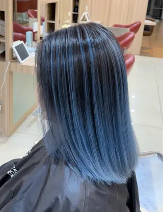 セミロング カラー プログレス小平小川所属・フェザー/波巻き 雫石大夢のヘアスタイル