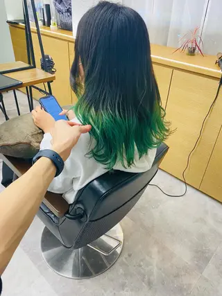 セミロング カラー Emitas.柳通り店所属・山﨑 大暉【ダブルカラー】のヘアスタイル