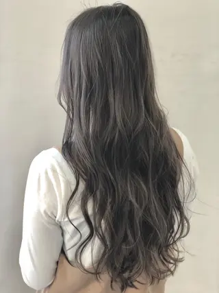 ロング カラー 久枝 世愛のヘアスタイル