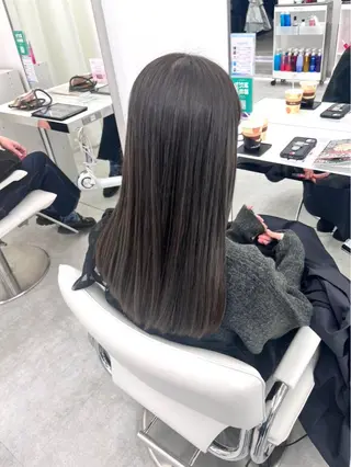 ロング カラー 透明感/韓国風 🇰🇷RYUKIのヘアスタイル