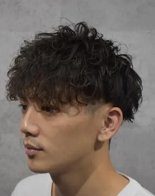 パーマ メンズ LOCALCUTCLUB所属・パーマ職人👏 岡田佳樹のヘアスタイル