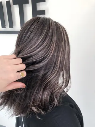 ミディアム カラー レイヤーカット❤︎ 韓国ヘア❤︎YUKAのヘアスタイル