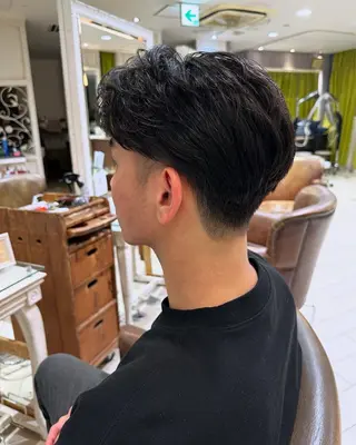 パーマ メンズ 増渕 駿介のヘアスタイル