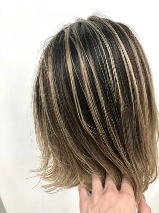 ミディアム カラー 岩崎 裕司のヘアスタイル