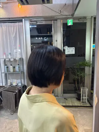 ショート Trip 香椎所属・Yukino/ 透明カラーのヘアスタイル