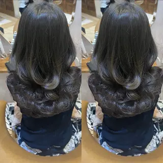 セミロング 服部大地/ブリーチ 無しWカラー髪質改善のヘアスタイル