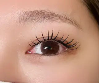 マツエク・マツパ ENNE LASH&BLOW所属・早坂 彩のマツエク・マツパデザイン