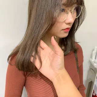 セミロング カラー レイヤー/顔周り /AKARIのヘアスタイル