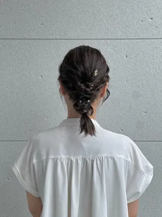 セミロング ヘアアレンジ 山口 玖瑠美のヘアスタイル
