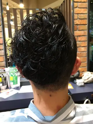 ショート ミディアム カラー パーマ メンズ uno pulir所属・トップスタイリスト 永尾拓也のヘアスタイル