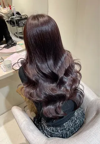 ロング カラー 三宅 彩矢のヘアスタイル