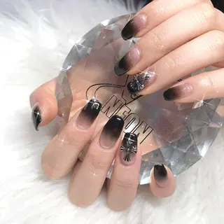 ネイル élu by Noriko 前原のネイルデザイン