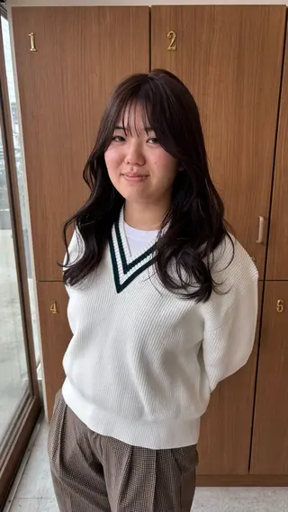 ロング カラー ヘアアレンジ 能勢 莉里花のヘアスタイル