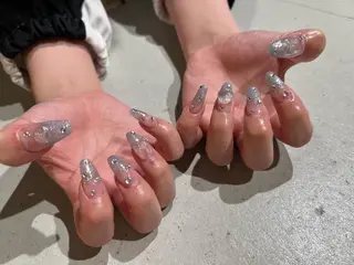 ネイル zirnail所属・zir  nail 🕊️💗RIOのネイルデザイン