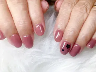 ネイル ECLAT エクラ所属・寺山 千鶴のネイルデザイン