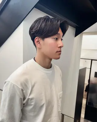 パーマ メンズ Qin shaire salon 原宿verno店所属・【センターパート】 ETO／江藤翼の眉毛・アイブロウイメージ