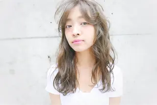 ロング カラー パーマ 渋谷ブリーチカラー 韓国ヘアyuikoのヘアスタイル