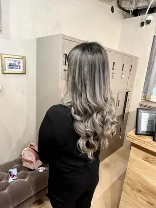 ロング カラー ヘアアレンジ S.BLOOM 川崎 翔哉のヘアスタイル