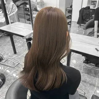 カラー 𝘠𝘶𝘪 / 透明感カラーのヘアスタイル