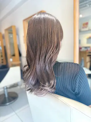 セミロング カラー 安永 涼のヘアスタイル