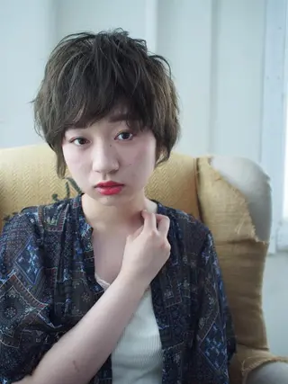 ショート カラー 髪質改善 Blumeのヘアスタイル