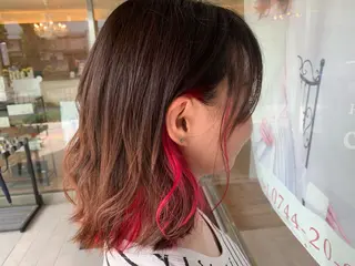 カラー 山本 鮎里のマツエク・マツパデザイン