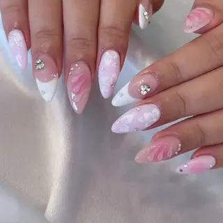 ネイル シュシュ 🎀 girly nailのネイルデザイン