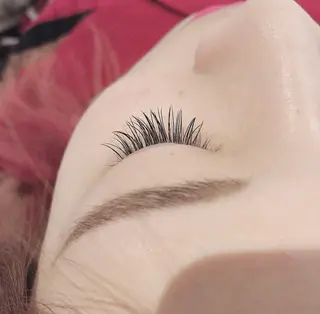 マツエク・マツパ 石渡このみ 🍊レイヤーカットのヘアスタイル