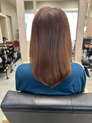 ミディアム YoLo.所属・村上 ななみのヘアスタイル