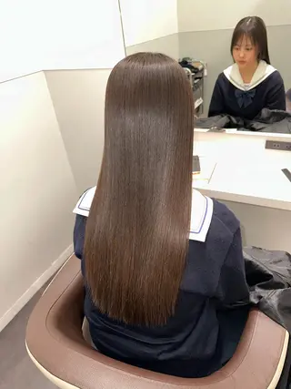 セミロング Wisteria所属・美髪特化✨ 伊織✨縮毛矯正✨のヘアスタイル