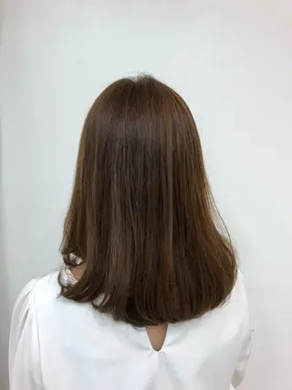 セミロング カラー Ｄirector 　徳久　真紀の眉毛・アイブロウイメージ