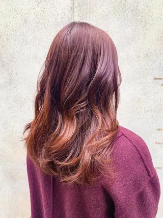 ロング カラー 平 ちひろのヘアスタイル