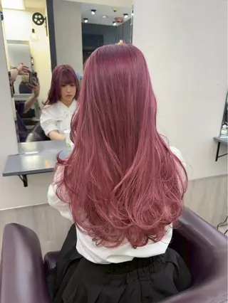 ロング カラー ダメージレスブリーチ デザイン．咲良のヘアスタイル