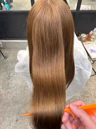 カラー 川口開世 layer cutのヘアスタイル