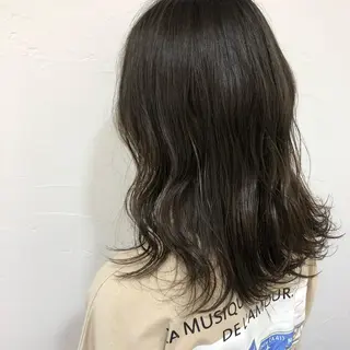 セミロング GLROW haruhiのヘアスタイル