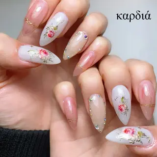 ネイル καρδιά -ｶﾙﾃﾞｨｱ-のネイルデザイン