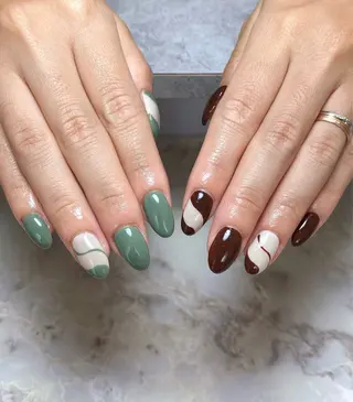 セミロング cattleya nailのネイルデザイン
